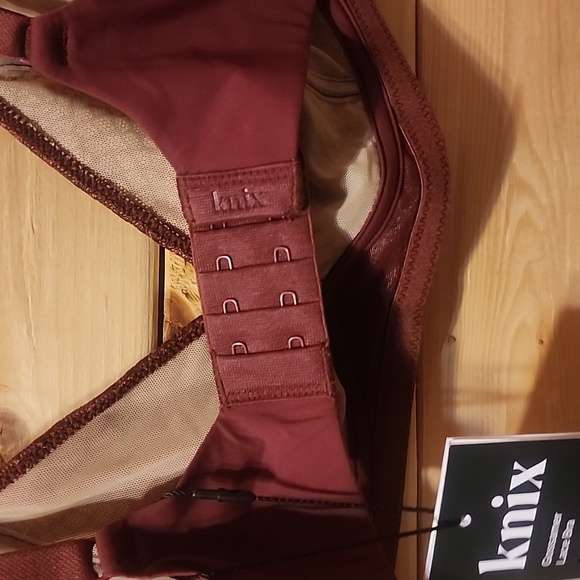 Knix Gossamer Lace Bra Size Medium NEW Dark Cherry - Picture 6 of 6